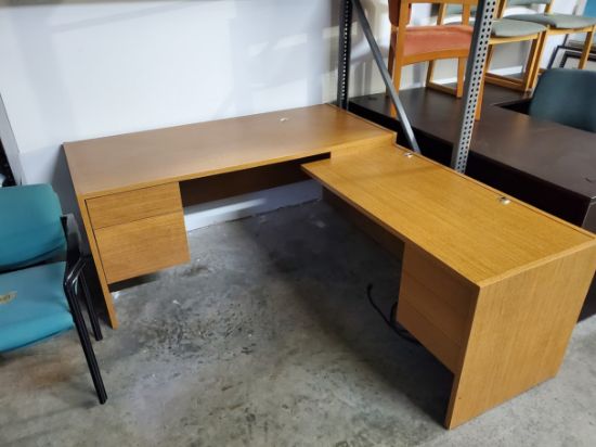 Picture of L Desk 66x78