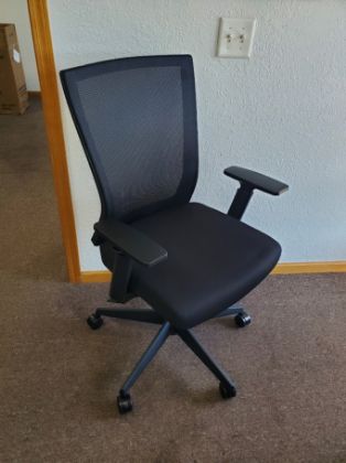 Picture of MESH BACK TASK CHAIR BLACK